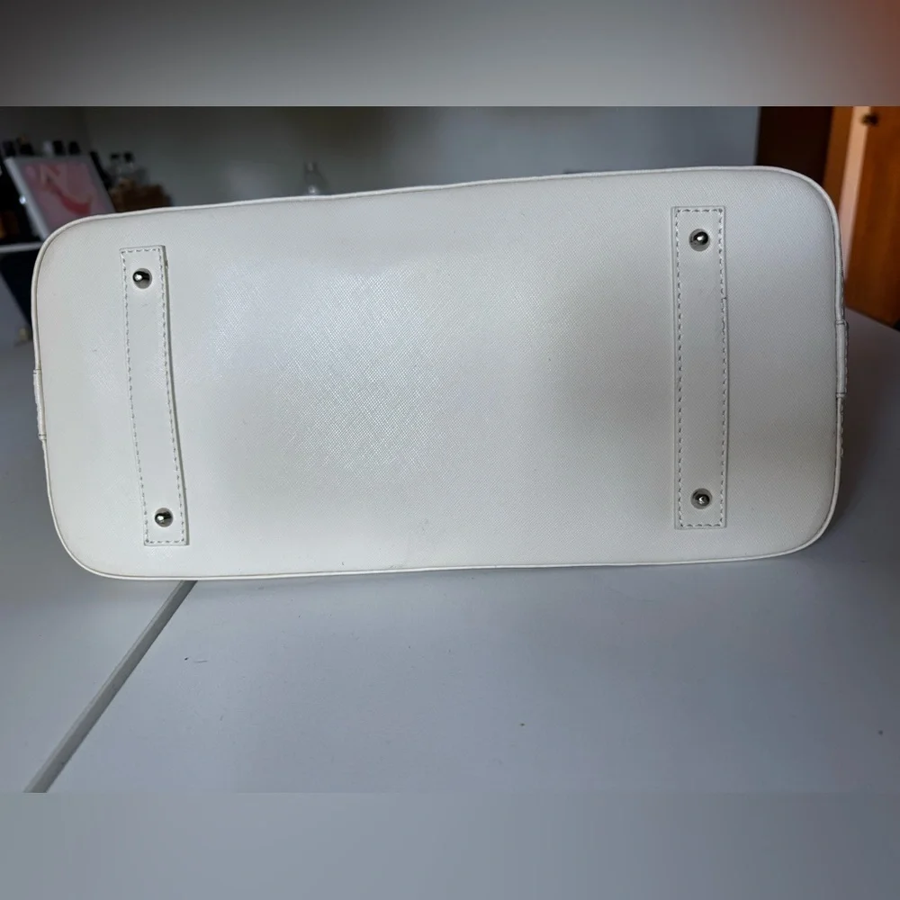 Pulicati Italian Leather Cream Handbag Shoulder Satchel with crossbody strap